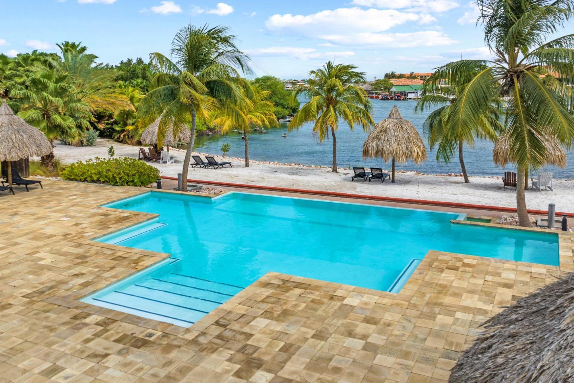 Spanish Water View Apartments - Jan Thiel Area Віллемстад Екстер'єр фото